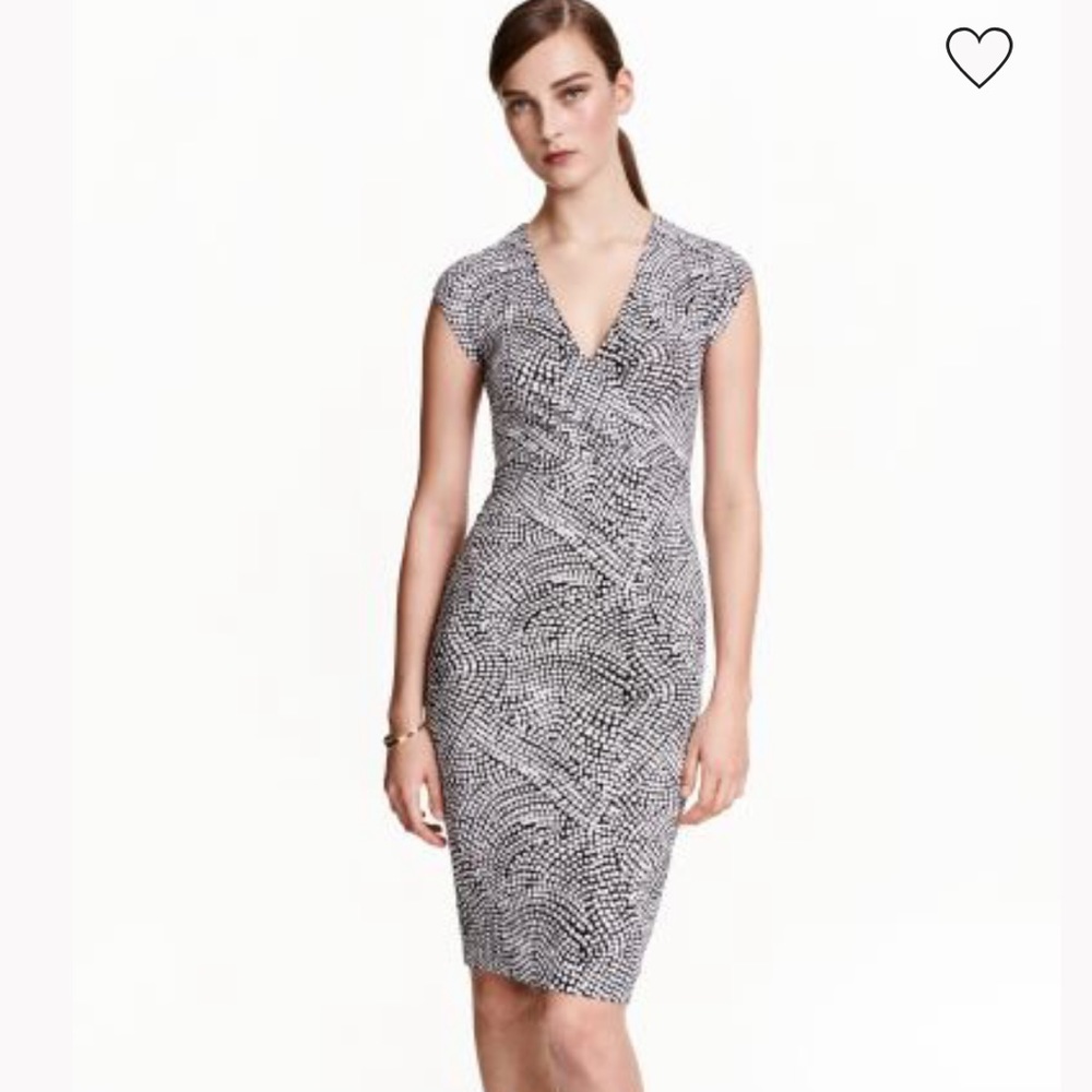 H&M PRINTED V-NECK WRAP FRONT MIDI DRESS - SMALL